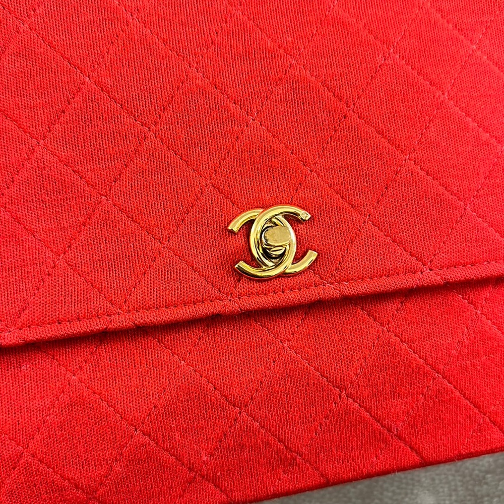 🔥🔥🔥Authentic Chanel Red Classic Flap Bag - Picture 3 of 15